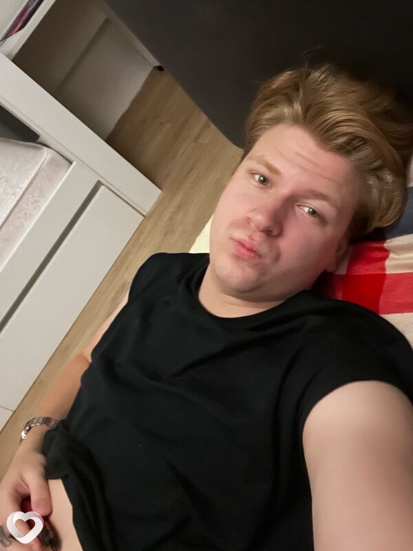 Михаил, 22, Оренбурге — анкета №2602172