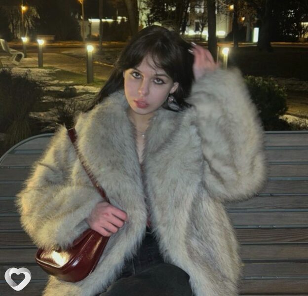 Настя, 19, Москве — анкета №2602398
