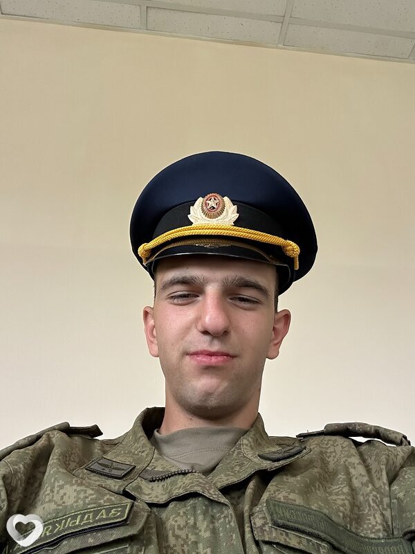 Артём, 20, Сочи — анкета №2602740