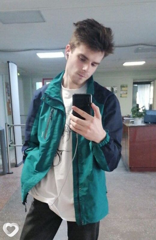 Влад, 21, Омске — анкета №2603121