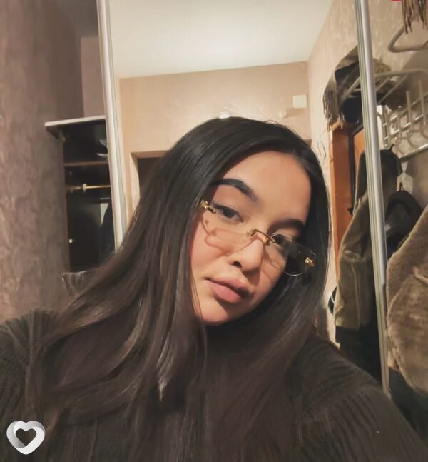 Алина, 20, Нижневартовске — анкета №2603991