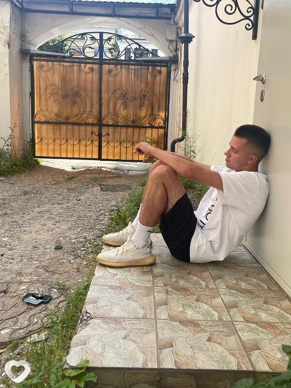 Денис, 27, Москве — анкета №2603880