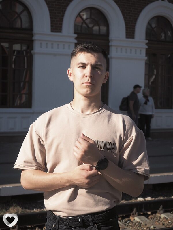 Данил, 31, Бийске — анкета №2604209