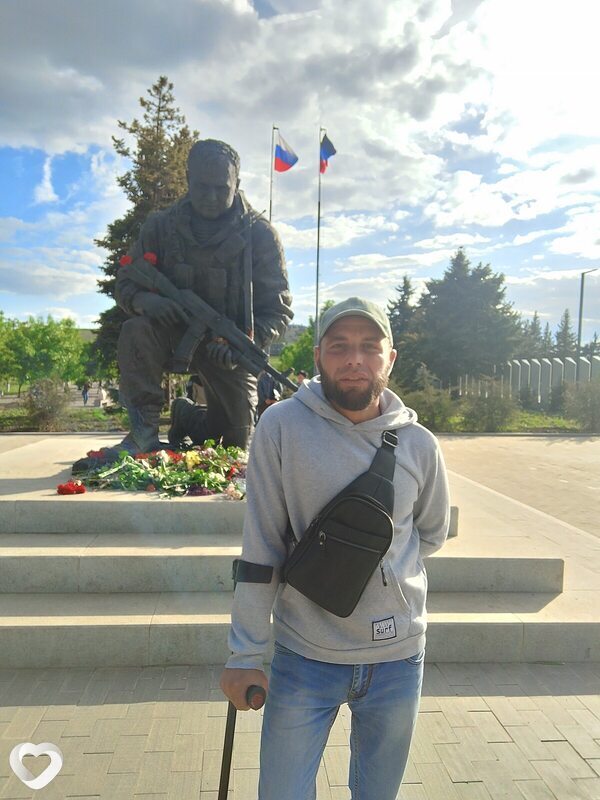 Дмитрий, 37, Красном Луче — анкета №2604293
