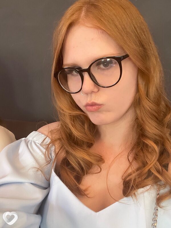 Таня, 19, Екатеринбурге — анкета №2604746