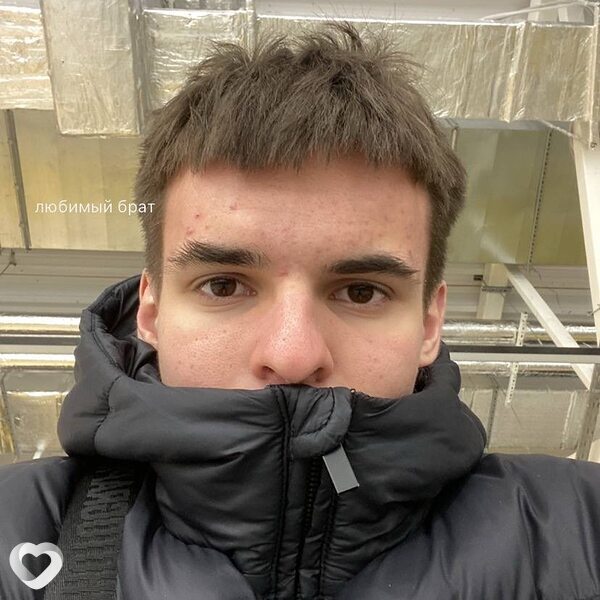 Максим, 20, Москве — анкета №2605531