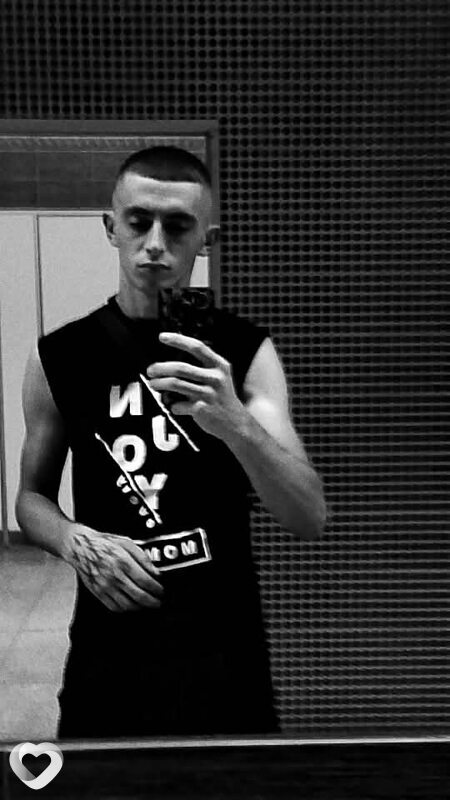Артем, 25, Днепр — анкета №2605976