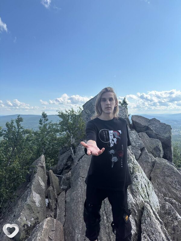 Денис, 21, Миассе — анкета №2606001