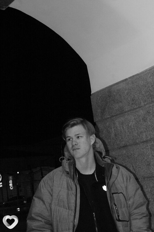 Антоша, 21, Москве — анкета №2606183