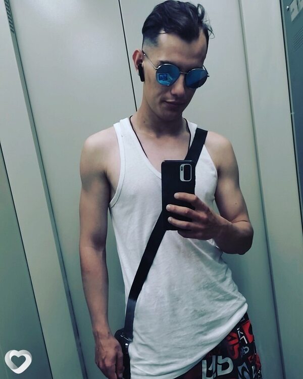 Эдуард, 25, Волгограде — анкета №2606793