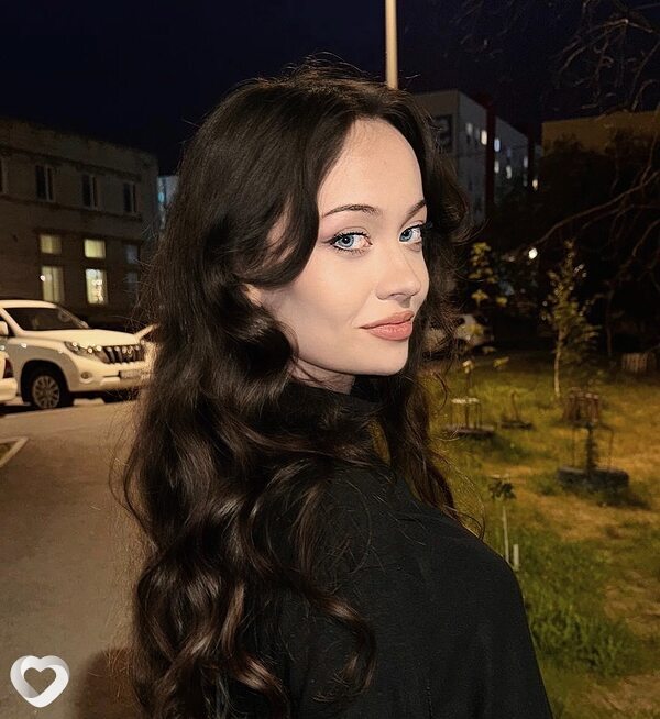 Таня, 21, Москве — анкета №2607681