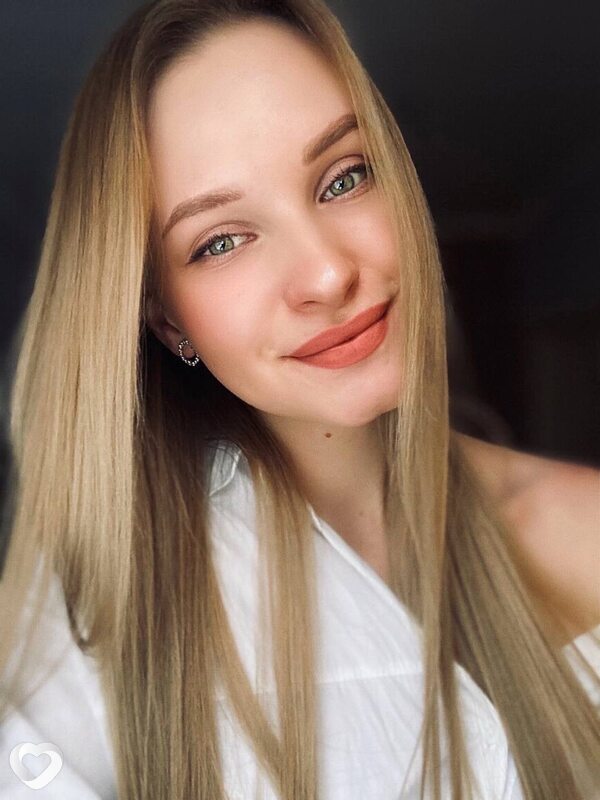 Арина, 25, Санкт-Петербурге — анкета №2608235