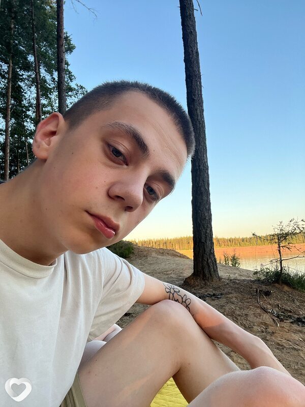 Даня, 20, Санкт-Петербурге — анкета №2608316