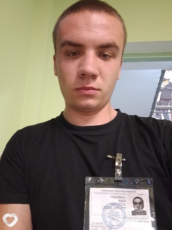 Илья, 21, Москве — анкета №2608444