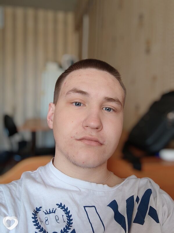 Максим, 23, Бийске — анкета №2608535