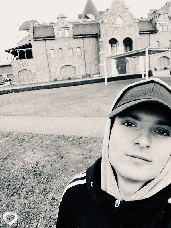Александр, 20, Белгороде — анкета №2608577