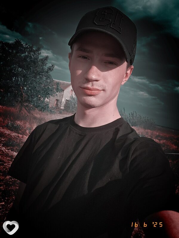 Артём, 26, Новочеркасске — анкета №2608947