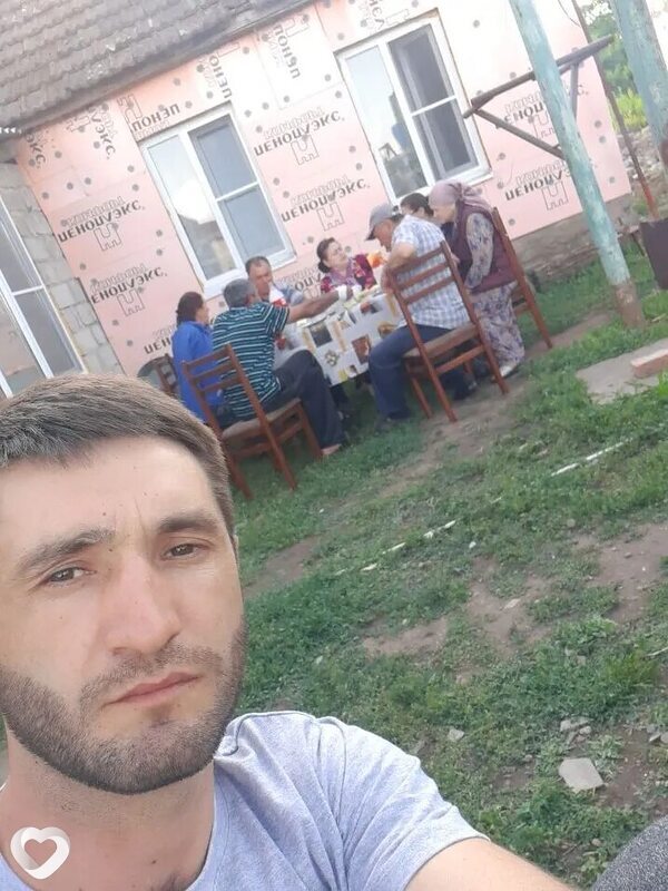 Артем, 35, Харцызске — анкета №2608975