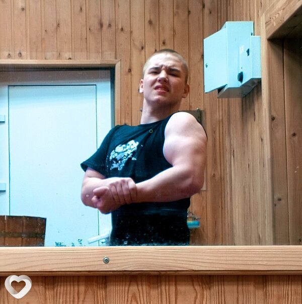 Kirill, 19, Иркутске — анкета №2609060