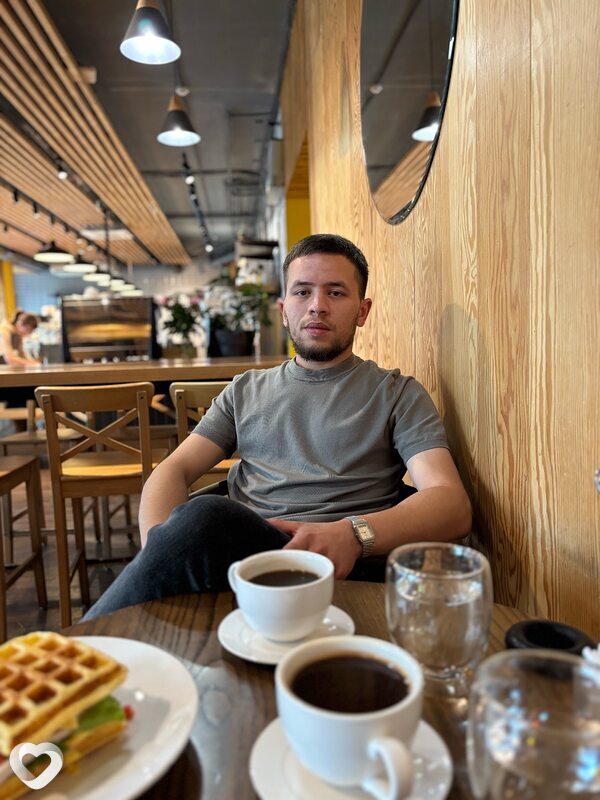 Zafar, 24, Томске — анкета №2609657