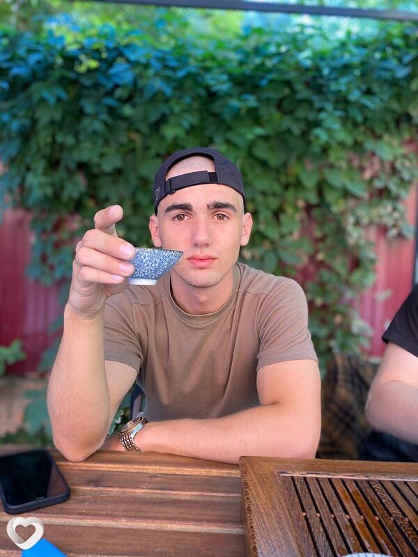 Анатолий, 25, Краснодаре — анкета №2609923