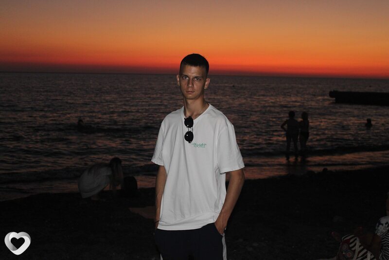 Вадим, 22, Братске — анкета №2610272