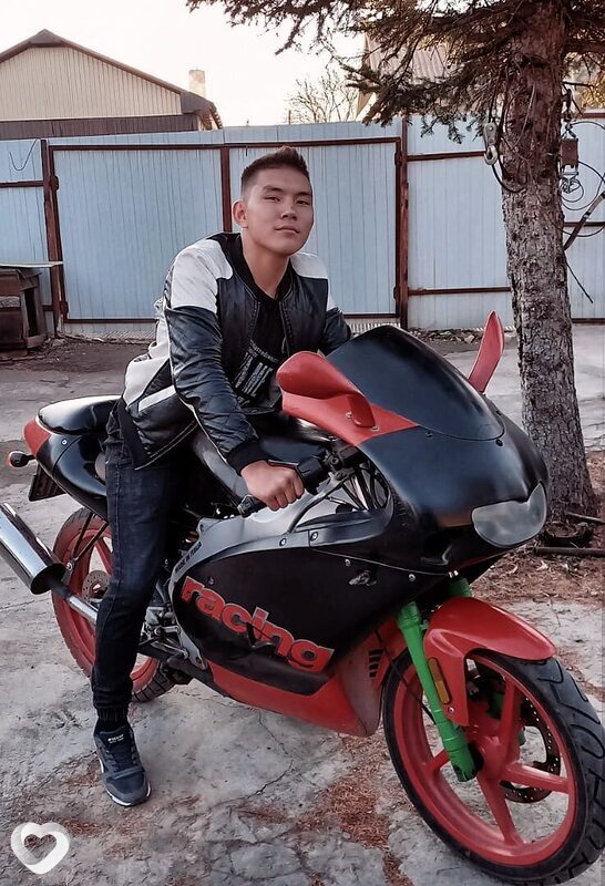 Кирилл, 22, Биробиджане — анкета №2609903