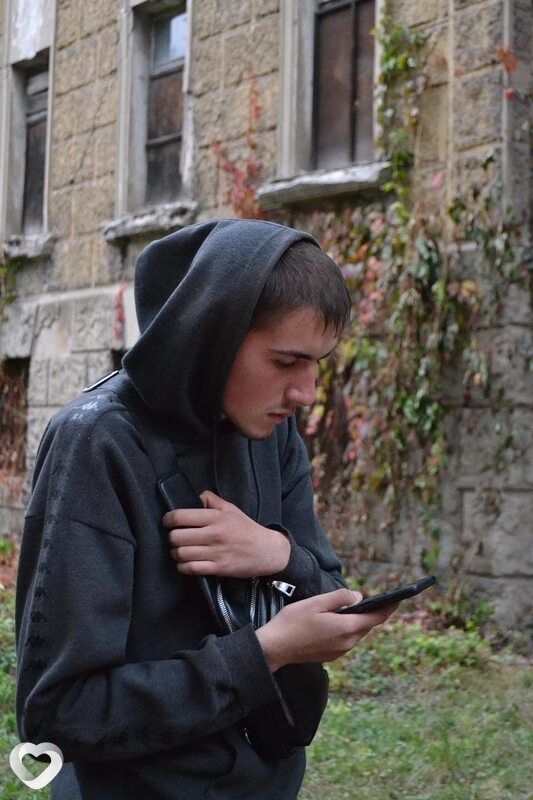 Эмиль, 20, Кореновске — анкета №2610061