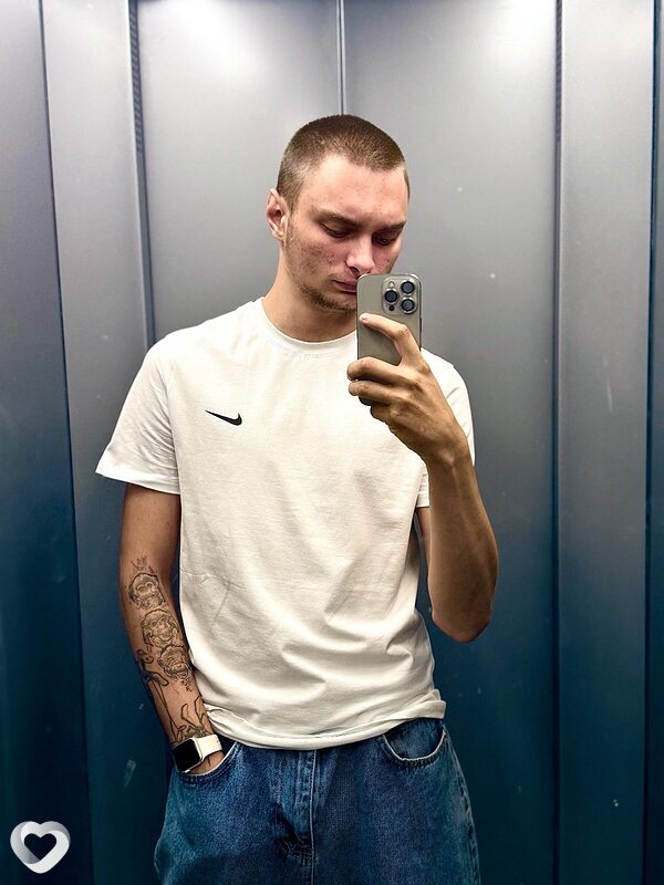 Захар, 21, Макеевке — анкета №2610849