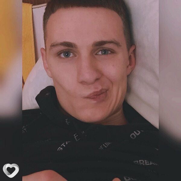 Анатолий, 23, Москве — анкета №2611017