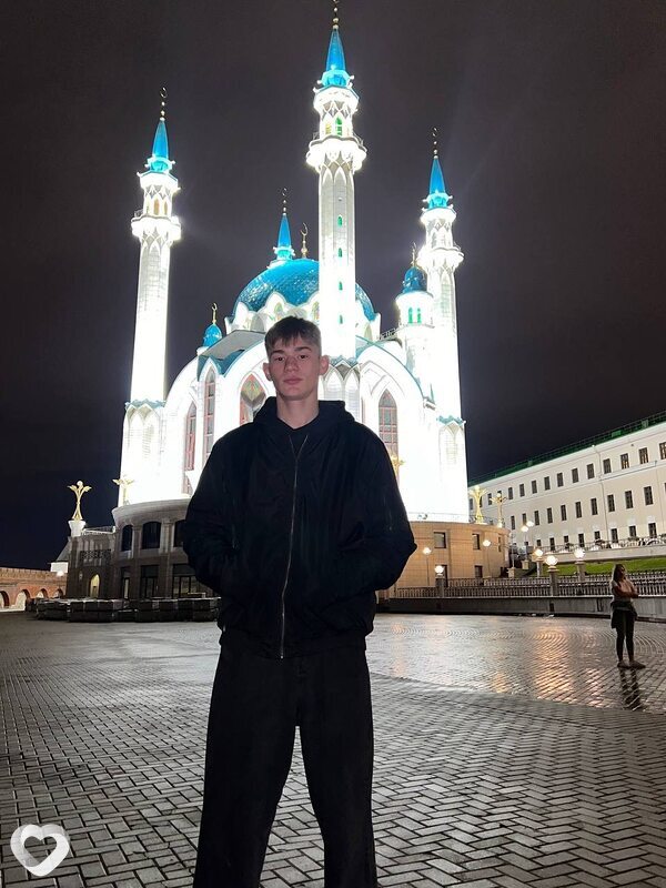 Альберт, 19, Москве — анкета №2611503