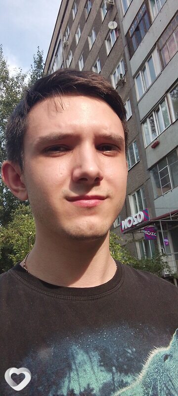 Анатолий, 20, Красноярске — анкета №2612112