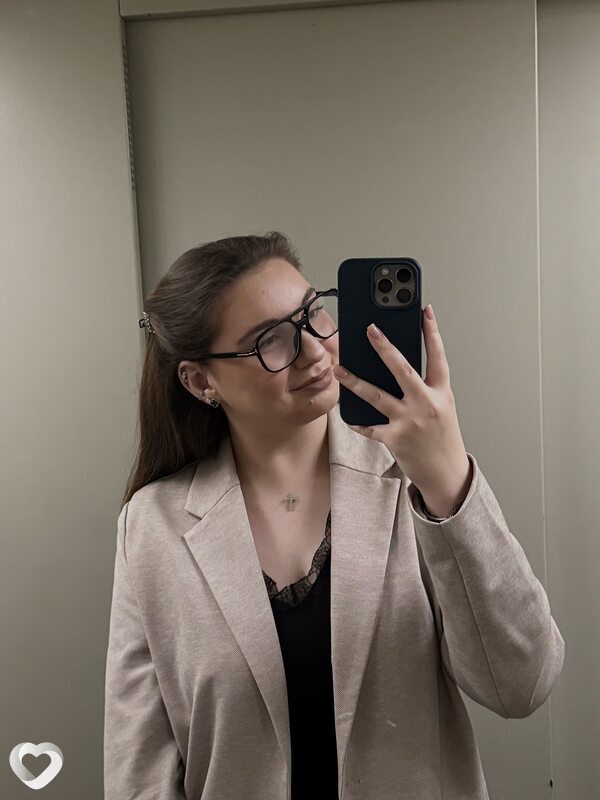 Полина, 19, Мытищах — анкета №2612606