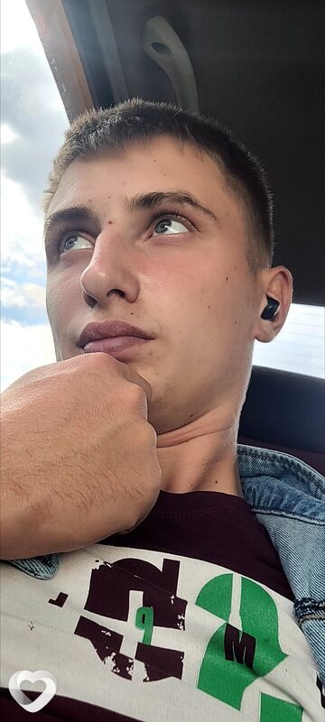 Роман, 23, Валуйках — анкета №2613203