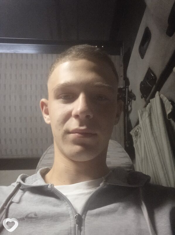 Арсений, 21, Добруше — анкета №2613787