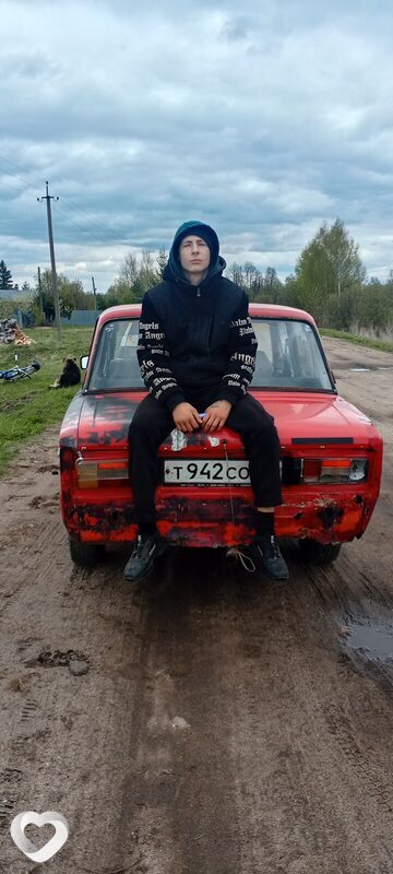 Александр, 19, Ярославле — анкета №2613901