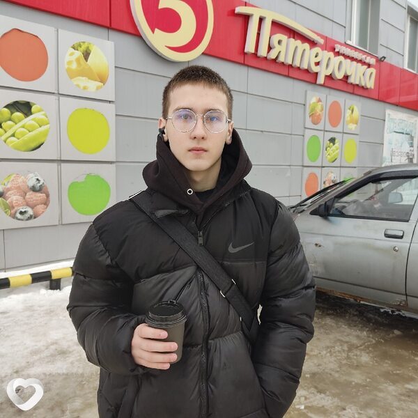 Артем, 20, Перми — анкета №2614376