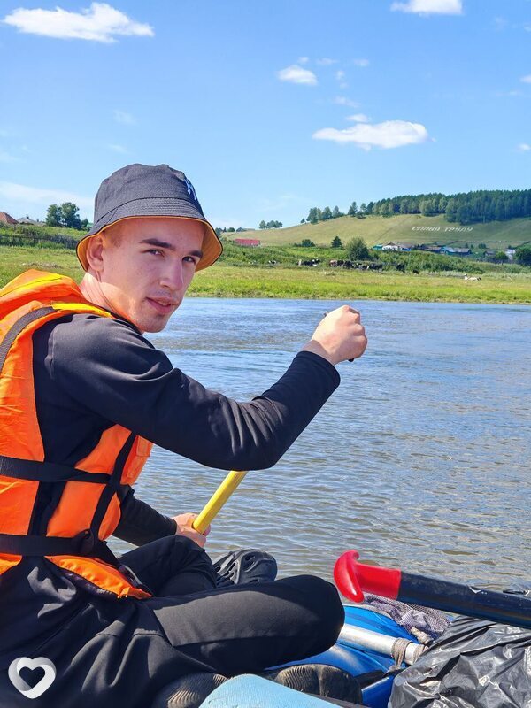 Константин, 20, Екатеринбурге — анкета №2615046