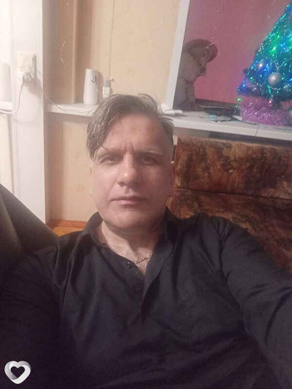 Парень, 46, Великом Новгороде — анкета №2615216