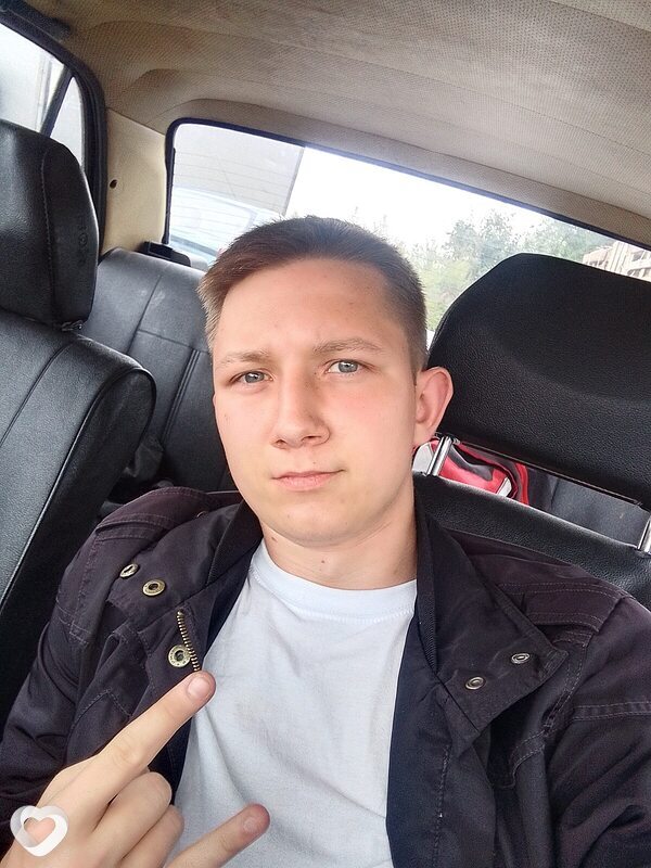 Андрей, 21, Москве — анкета №2615695