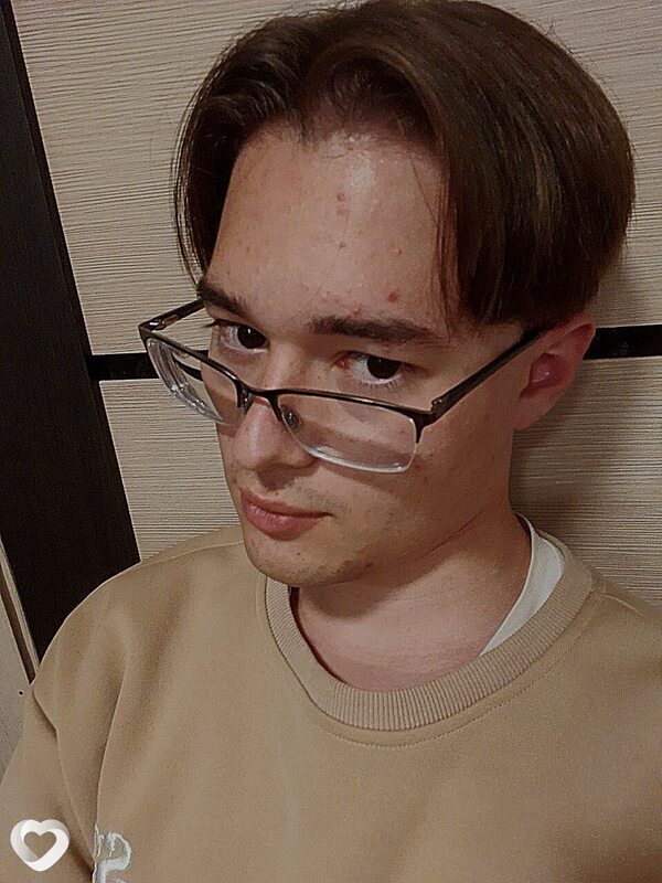 Илья, 20, Екатеринбурге — анкета №2616485