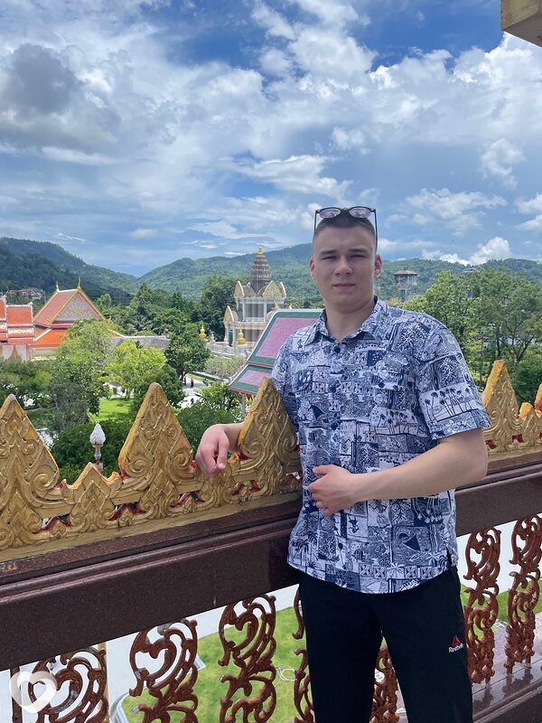 Богдан, 19, Сургуте — анкета №2617034