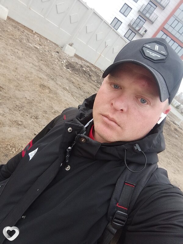 Артём, 31, Москве — анкета №2618393