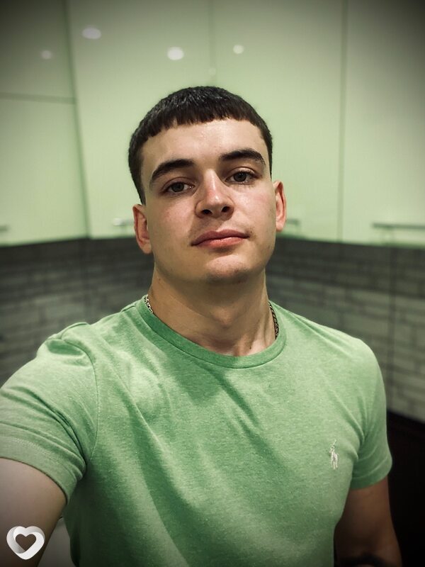 Василий, 22, Москве — анкета №2618765