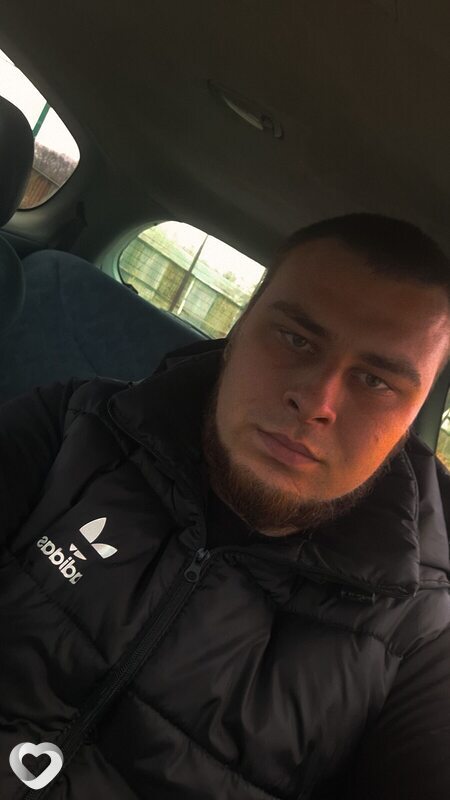 Илья, 24, Находке — анкета №2618776