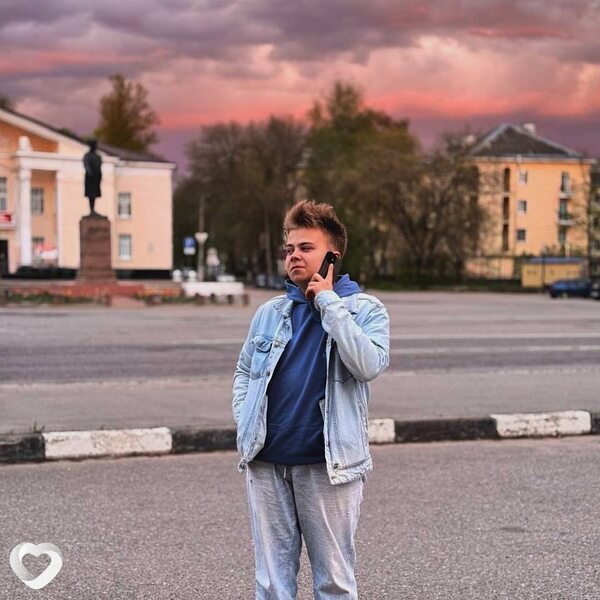 Александр, 19, Кировске — анкета №2620171