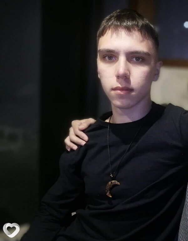 Марк, 20, Екатеринбурге — анкета №2620423