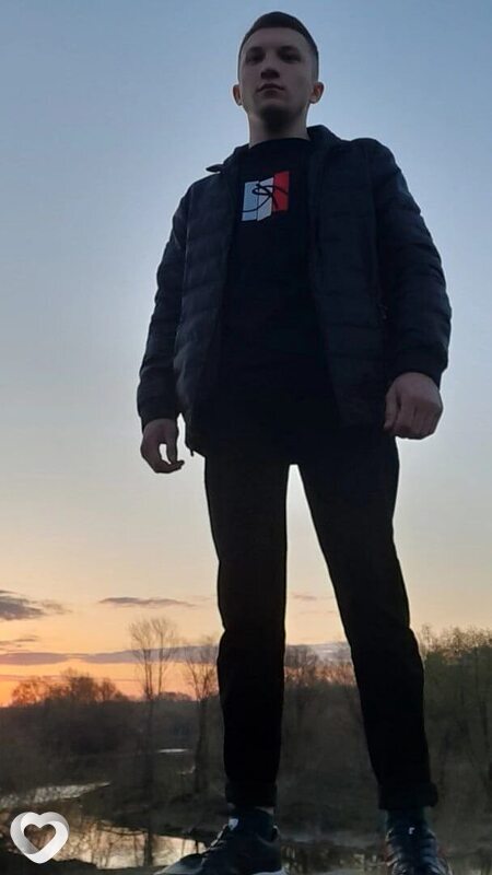 Виталик, 26, Луганске — анкета №2620602