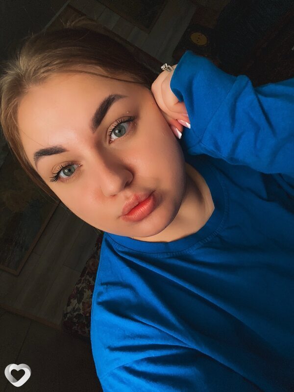 Кристина, 29, Великом Новгороде — анкета №2620562