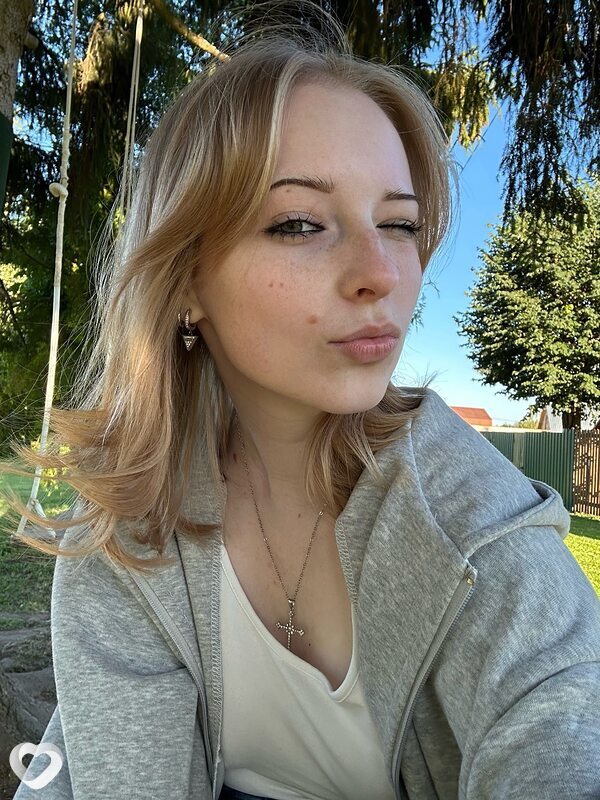 Настенька, 19, Москве — анкета №2620927